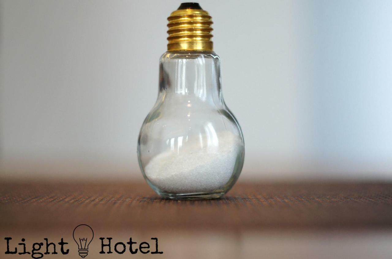 Light Hotel Tiranë Ngoại thất bức ảnh